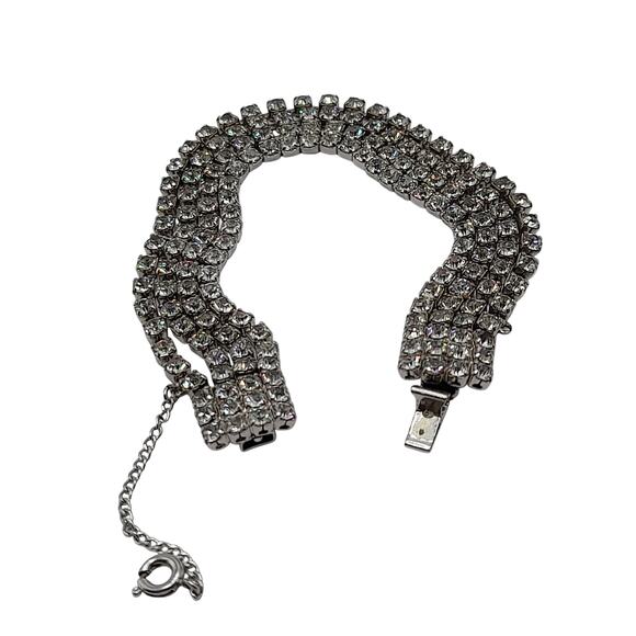 Vintage 1950s Clear Rhinestones Rhodium Plate 1/2" by 7" Bracelet - Safety Chain - Picture 9 of 10